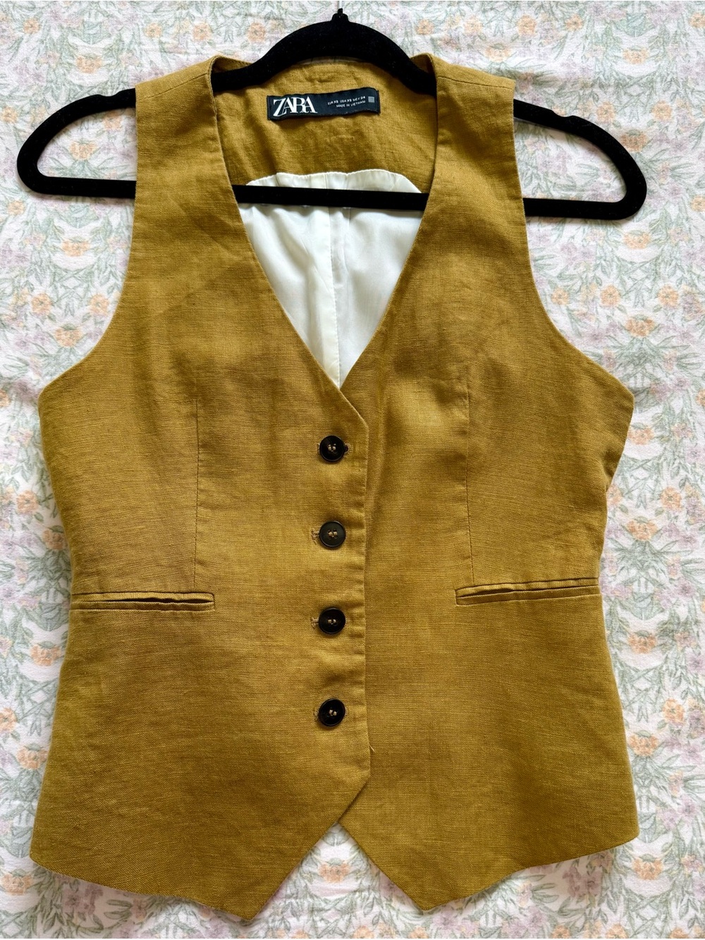 ZARA Mustard Yellow Linen-Blend Button Vest
